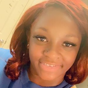 Meet your Posher, Roxy